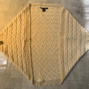 NWOT Italian 🇮🇹 Ladies 100% Cashmere Cable Shrug- One Size
